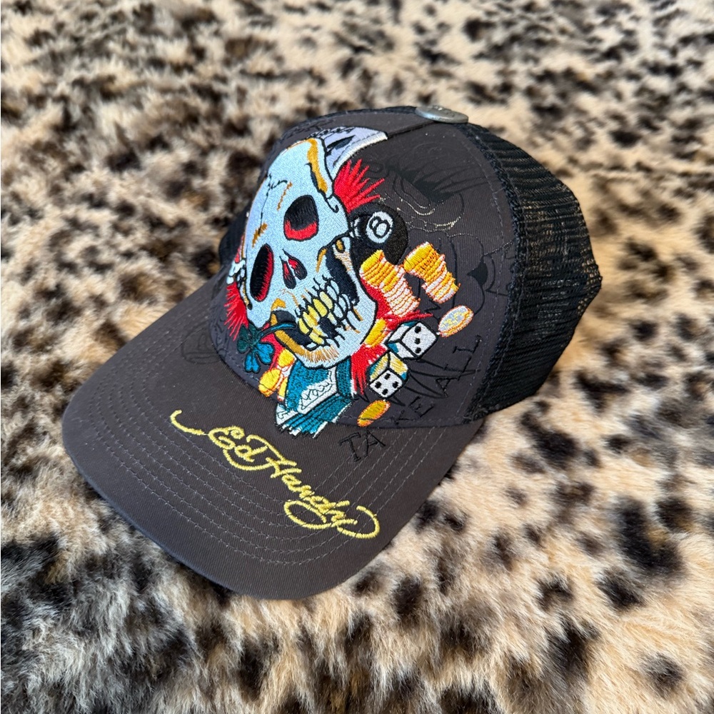 ED HARDY Trucker hat